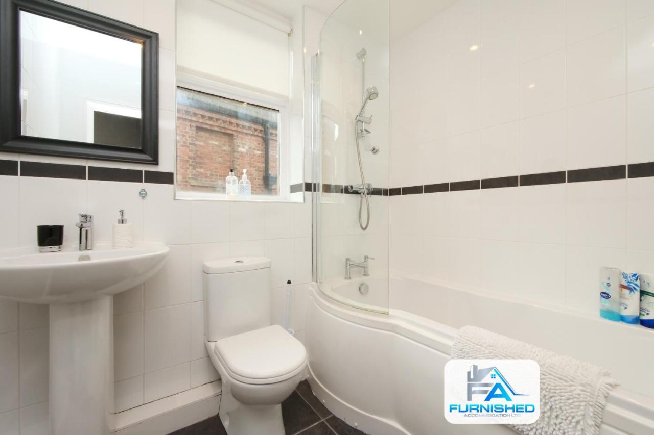 The Shambles And Diagon Alley Apartment York Bagian luar foto